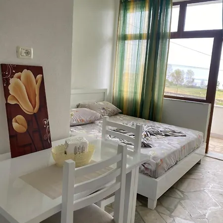 Mert Guest house *